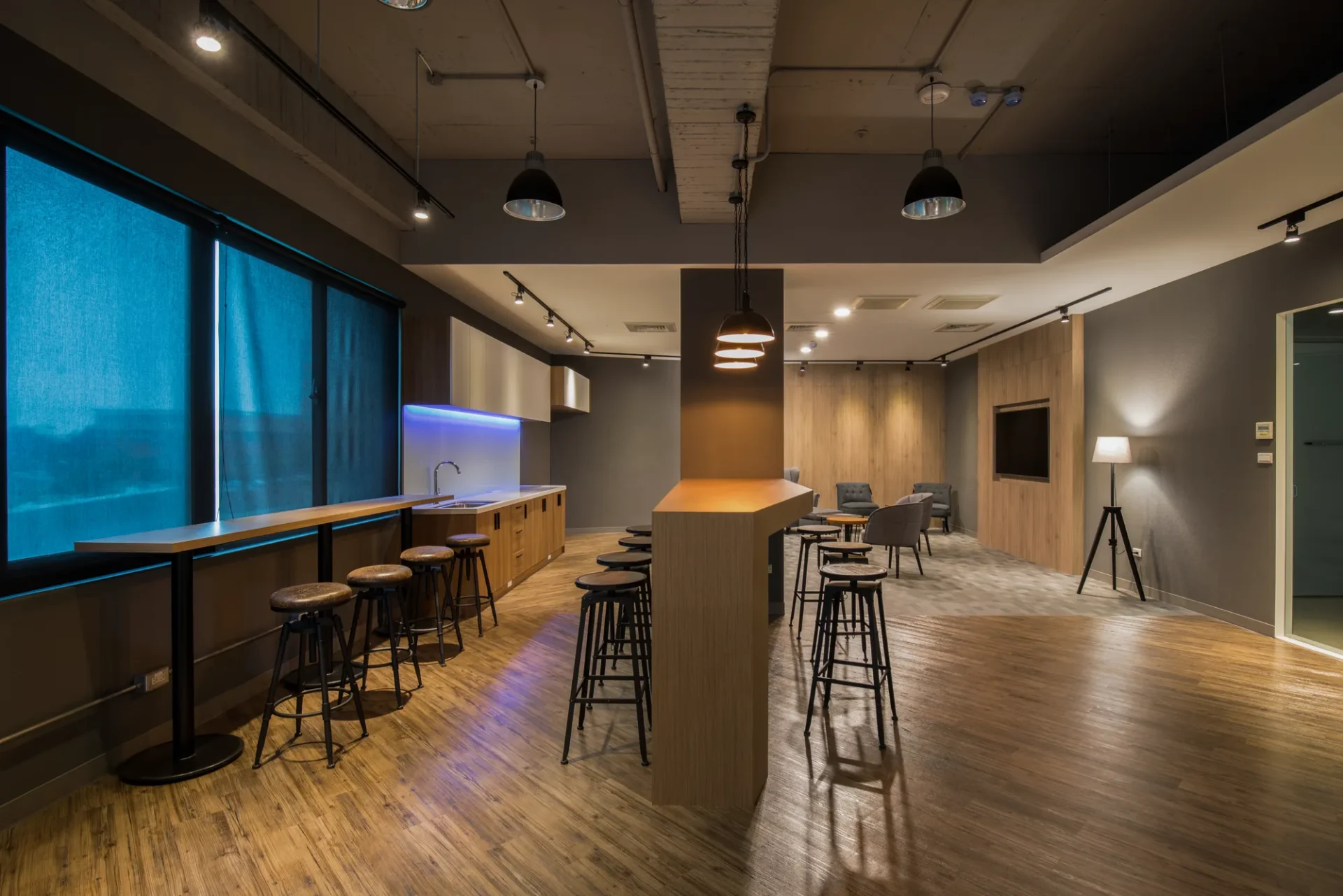 Micro-Office - 4